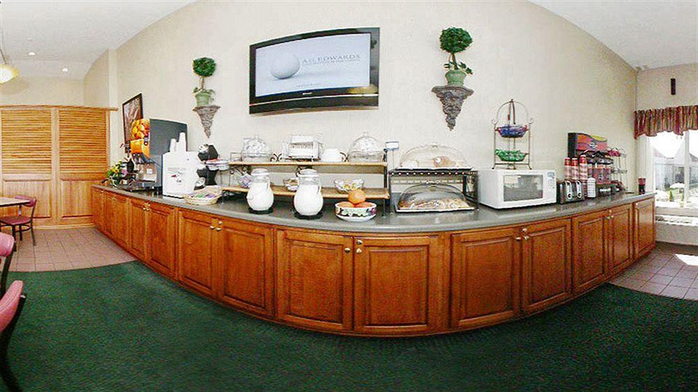 Quality Inn & Suites Elizabethtown Exterior photo
