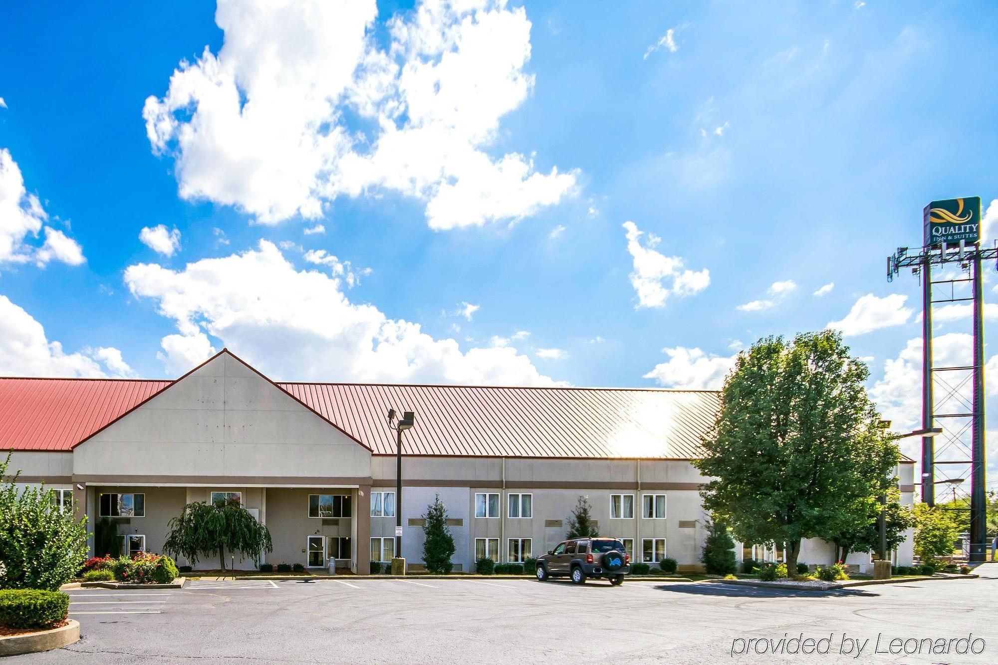 Quality Inn & Suites Elizabethtown Exterior photo